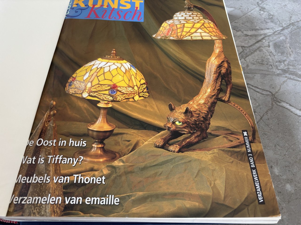 Te koop ingebonden exemplaren tussen kunst en kitsch 1992-1994