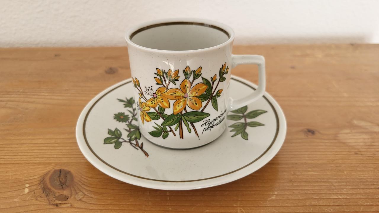 Kop en schotel (Winterling Bavaria - Douwe Egberts)