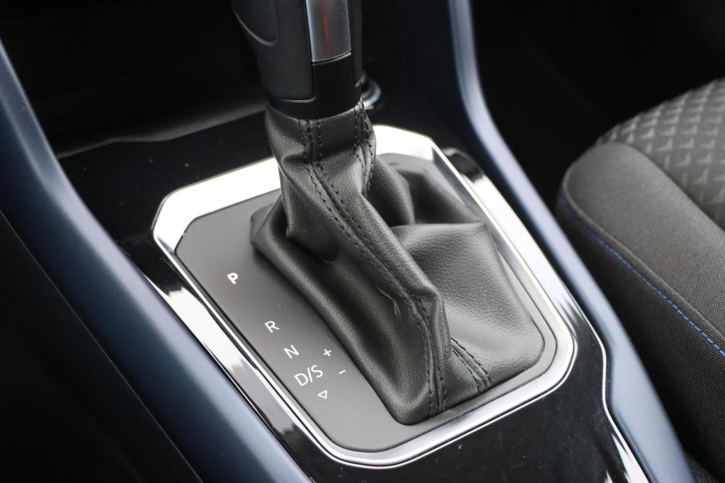 Volkswagen T-roc 1.5 tsi sport dsg7 150pk | side assist | camera | stoelver