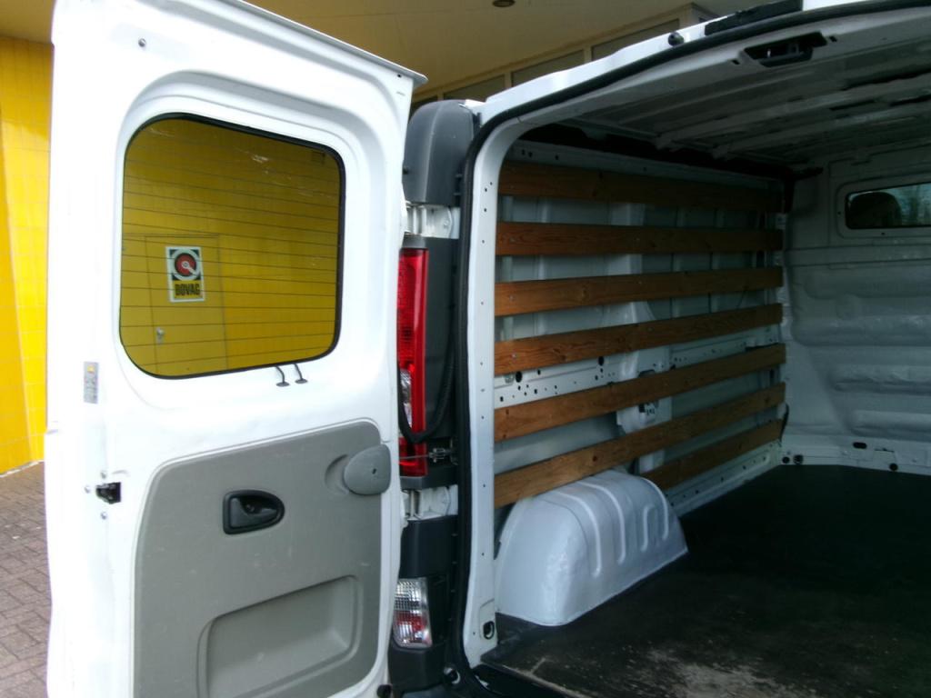 Renault Trafic 2.0 dci airco, navi, cruise-contr., pdc