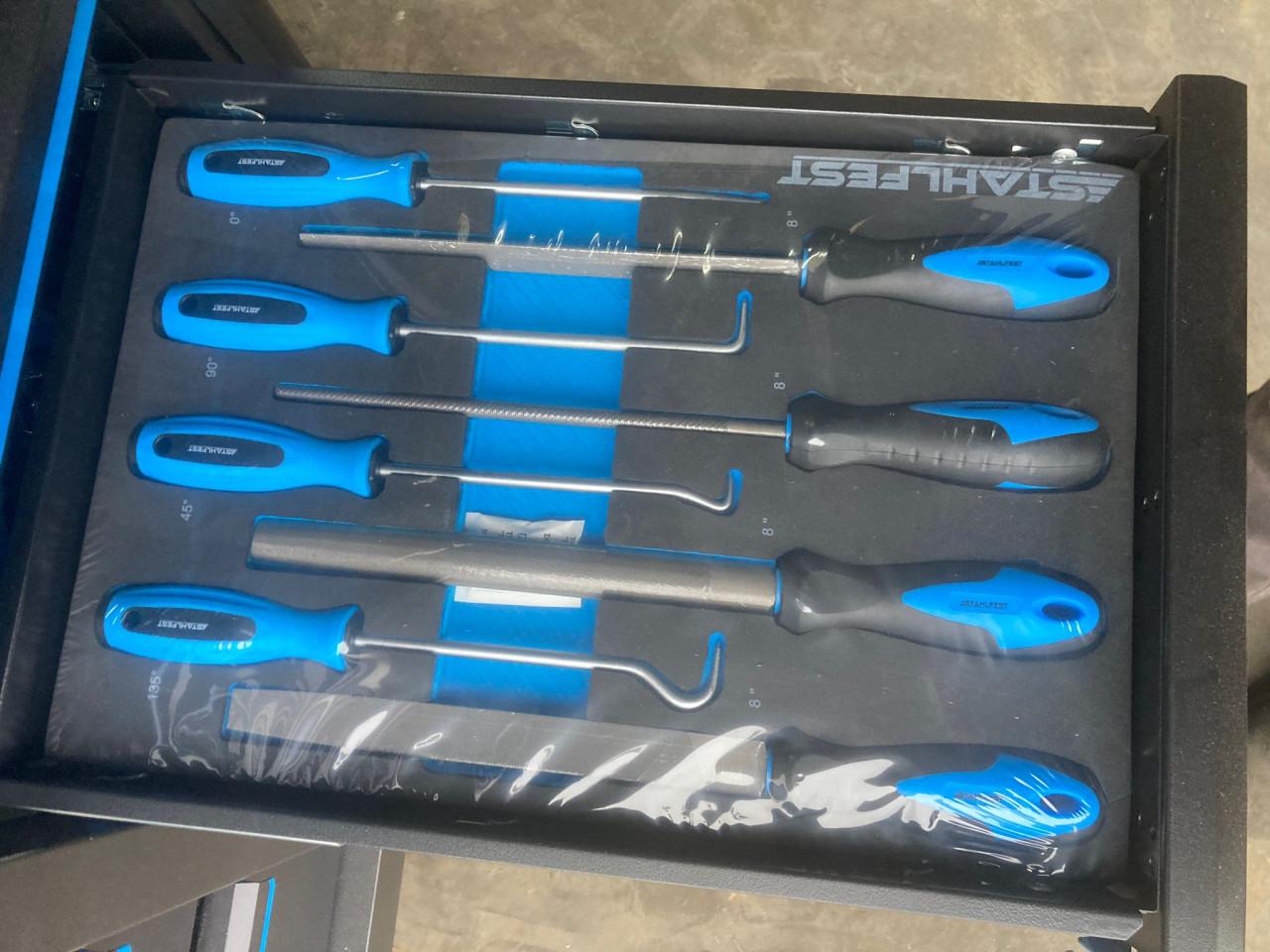 Gevulde gereedschapswagen Stahlfest