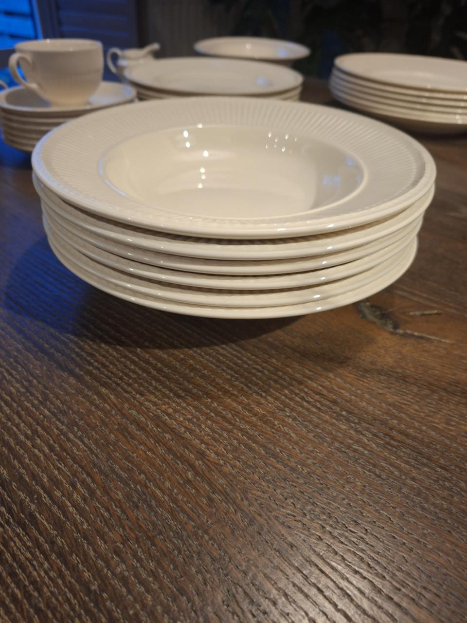 Wedgwood Queen´s ware EDME (vaatwasser en magnetron bestendig)