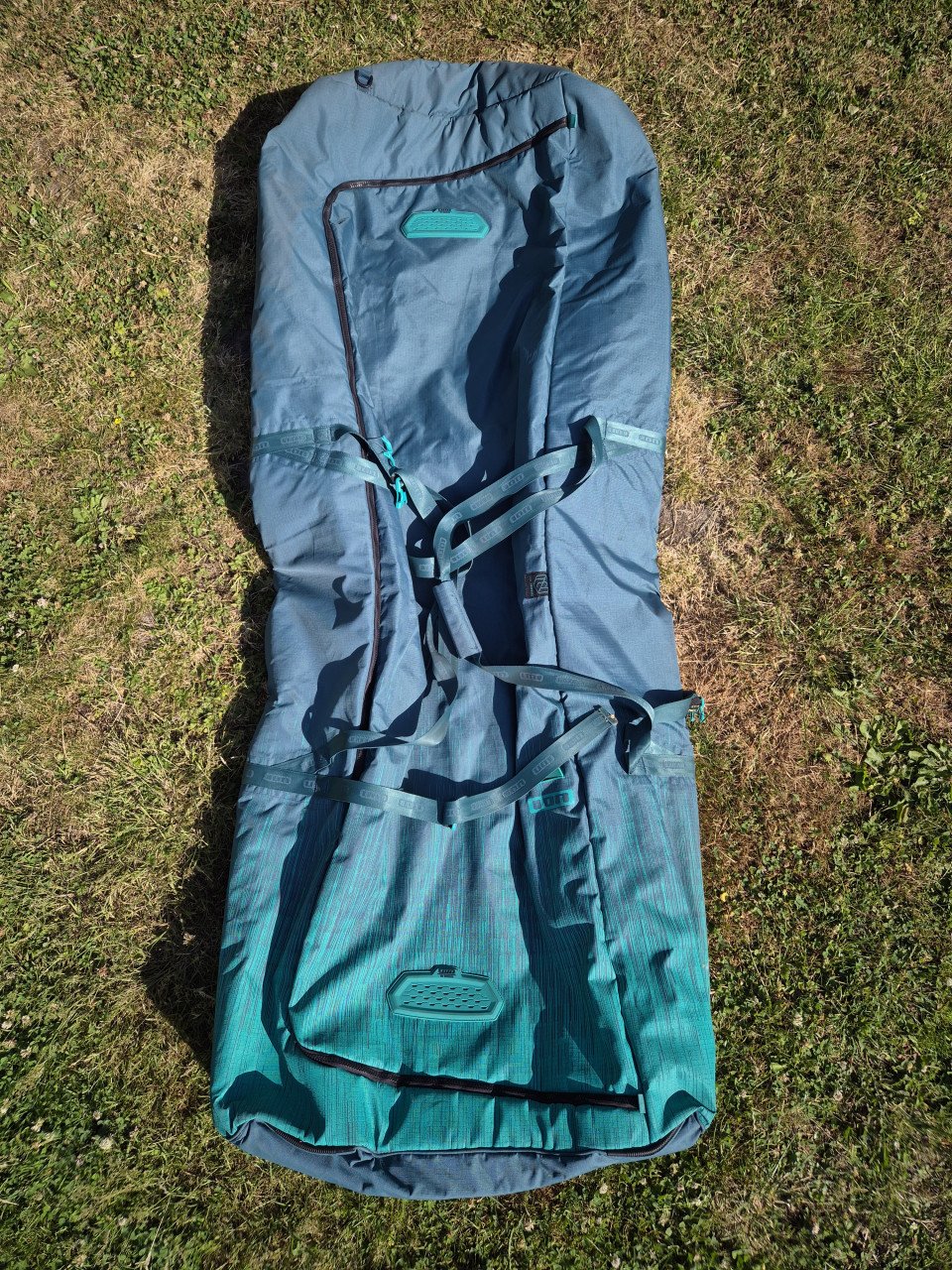 Grote gearbag / quiverbag ION voor bv surfspullen