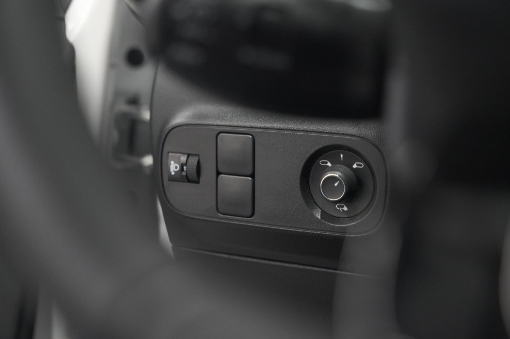 Citroen C3 puretech 82 shine | stoelverwarming | apple carplay | parkeersen