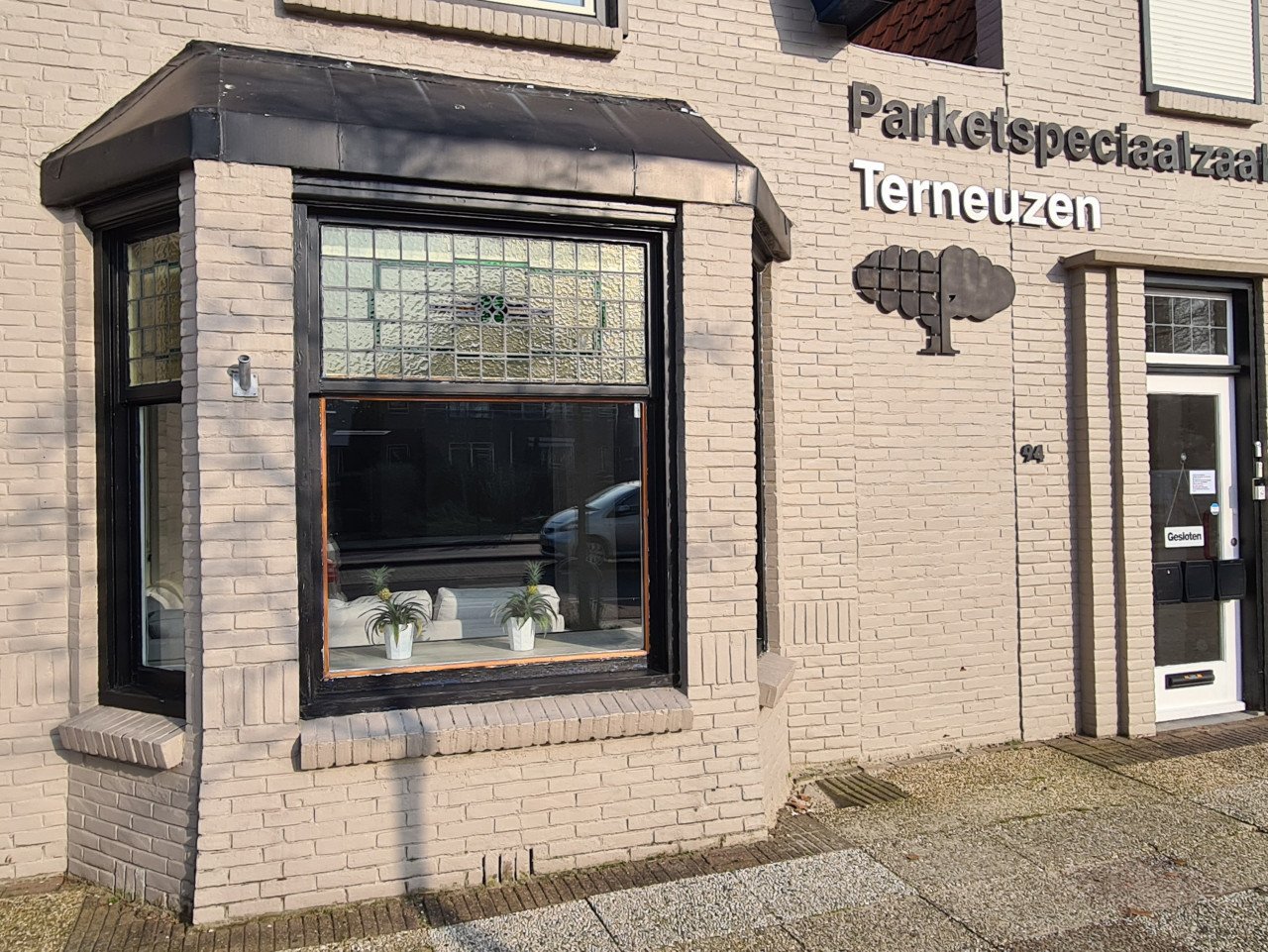 Beschikbaar per 1 juni a.s. benedenappartement 100 m2 gemeubileerde verhuur
