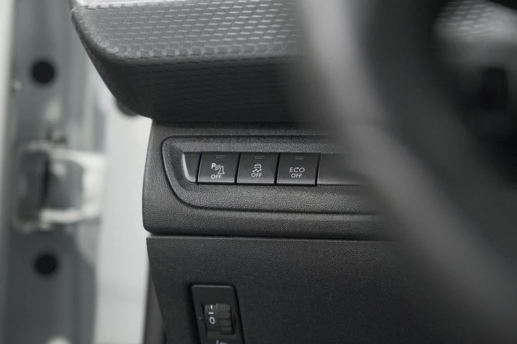 Peugeot 2008 puretech 110 blue lion | trekhaak | apple carplay | panoramada