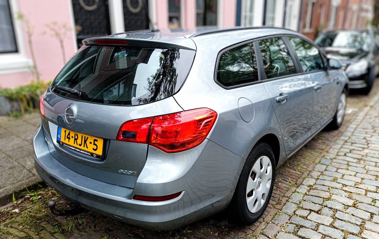 Nette, goed onderhouden Opel Astra station wagon