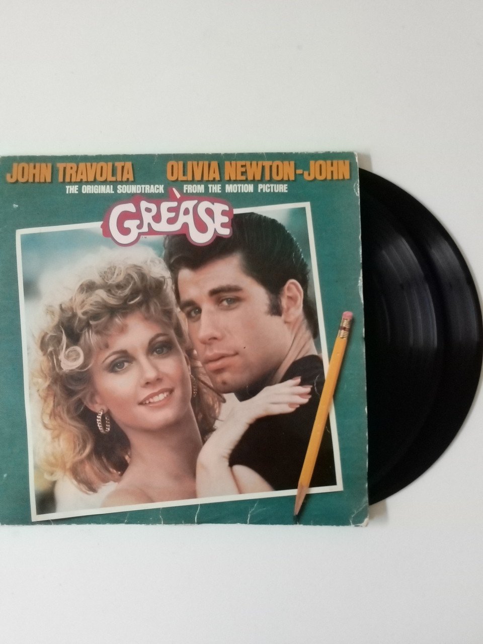 Set van 4 LP's o.a. Grease, Kate Bush, Meatloaf, Diana Ross, The Police