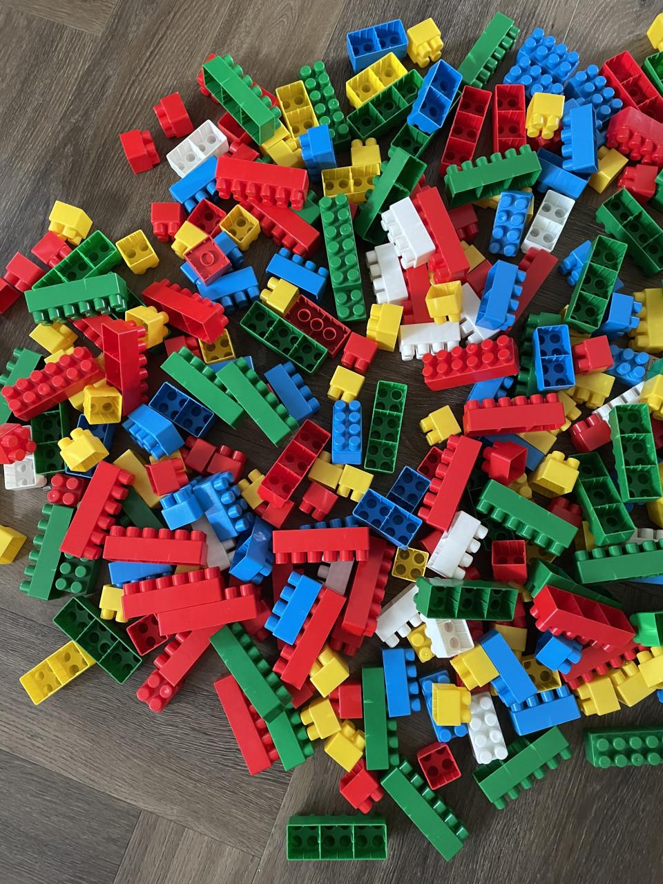 Grote partij bouwblokken van Cavallino