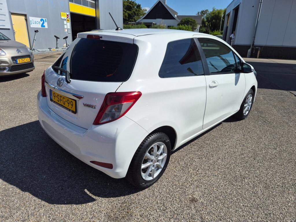 Toyota Yaris 1.0 vvt-i aspiration