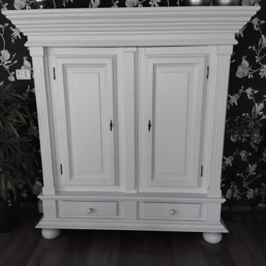 Prachtige massieve kast