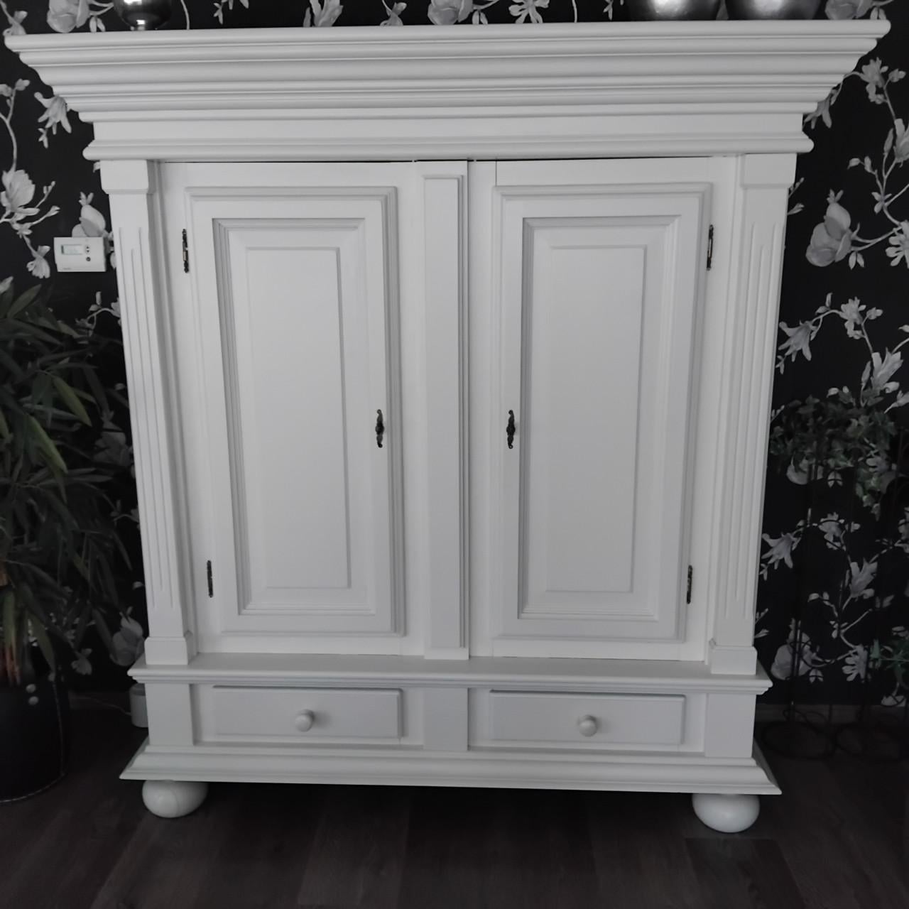 Prachtige massieve kast