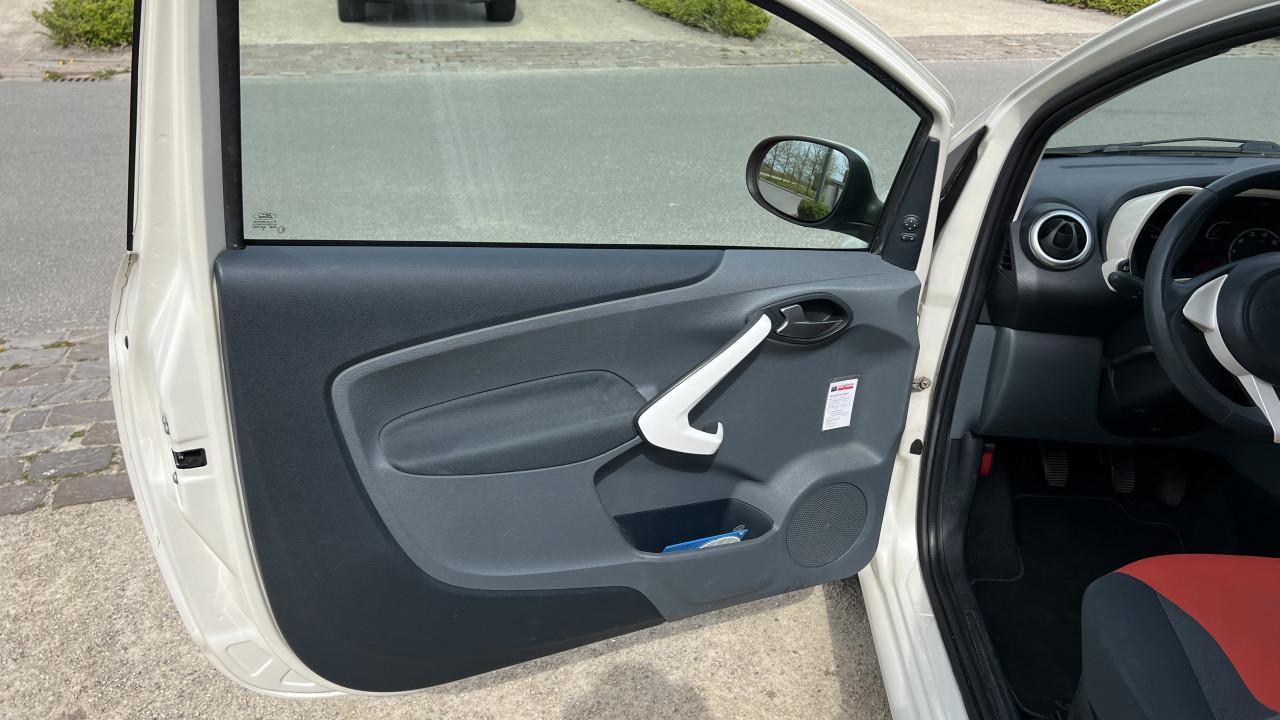 Ford Ka Titanium 1.2