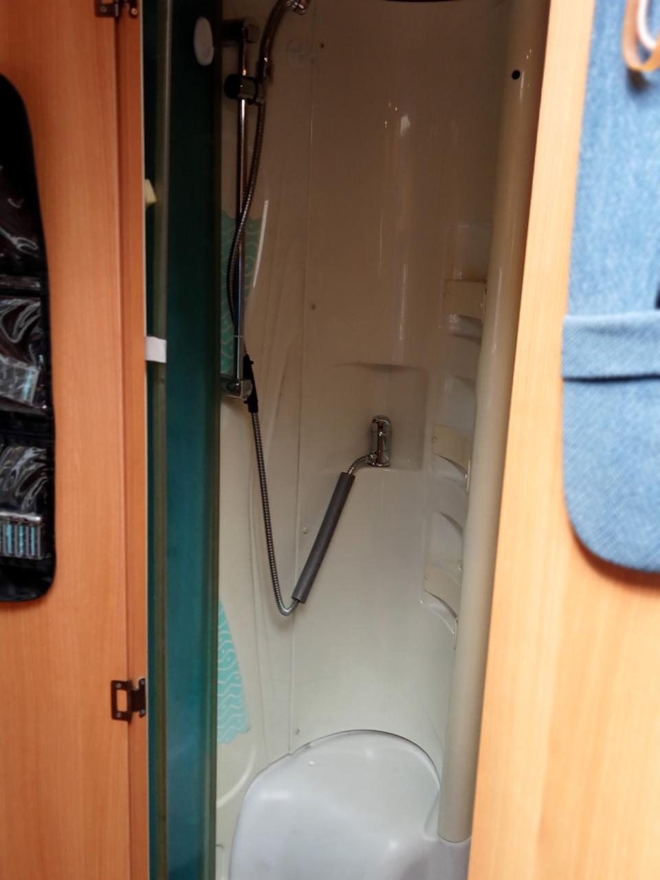 Nette en complete camper Challenger Mageo 7 meter met krachtige Fiat motor
