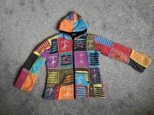 Leuk kleurrijk dames vest.