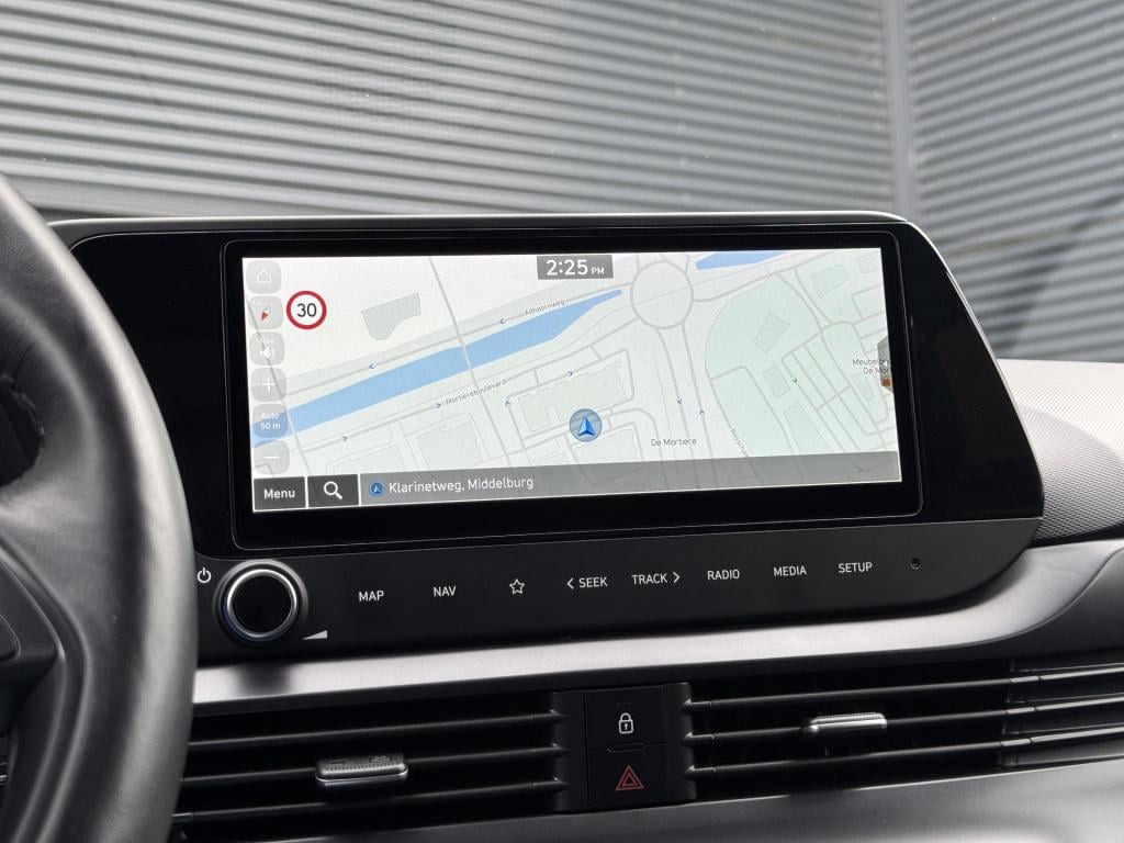 Hyundai I 20 1.0 t-gdi premium incl. trekhaak!