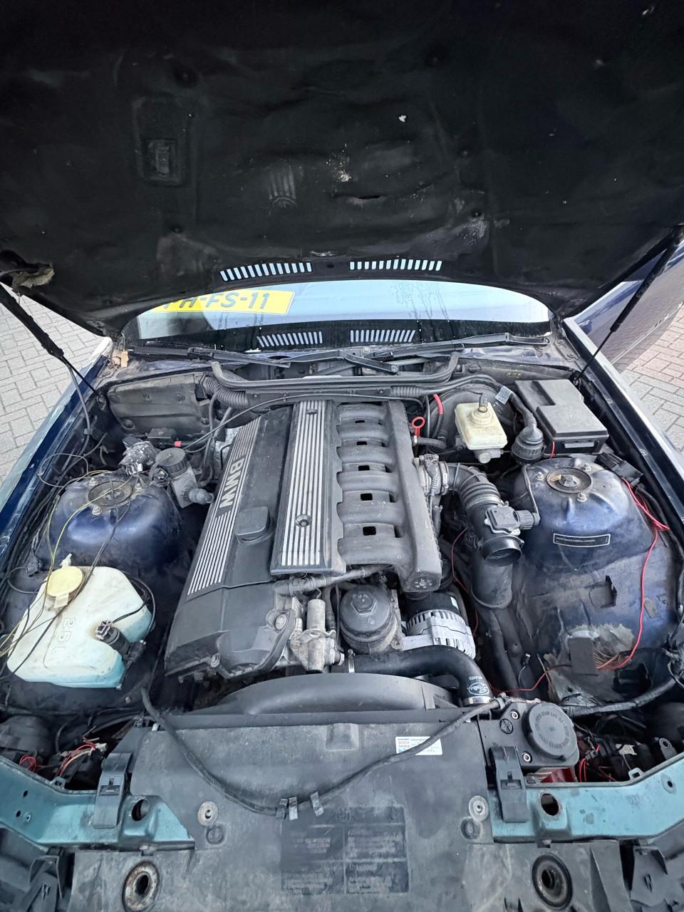 BMW 3-Serie 2.0 I 320 Cabriolet 1996 Blauw PROJECT