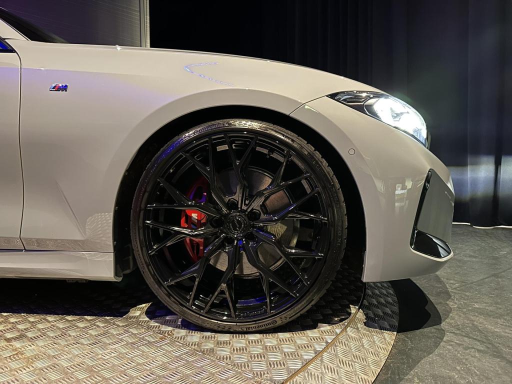 BMW 3-serie 330i m-sport *competitionstoelen*schuifdak*m-sport pro*