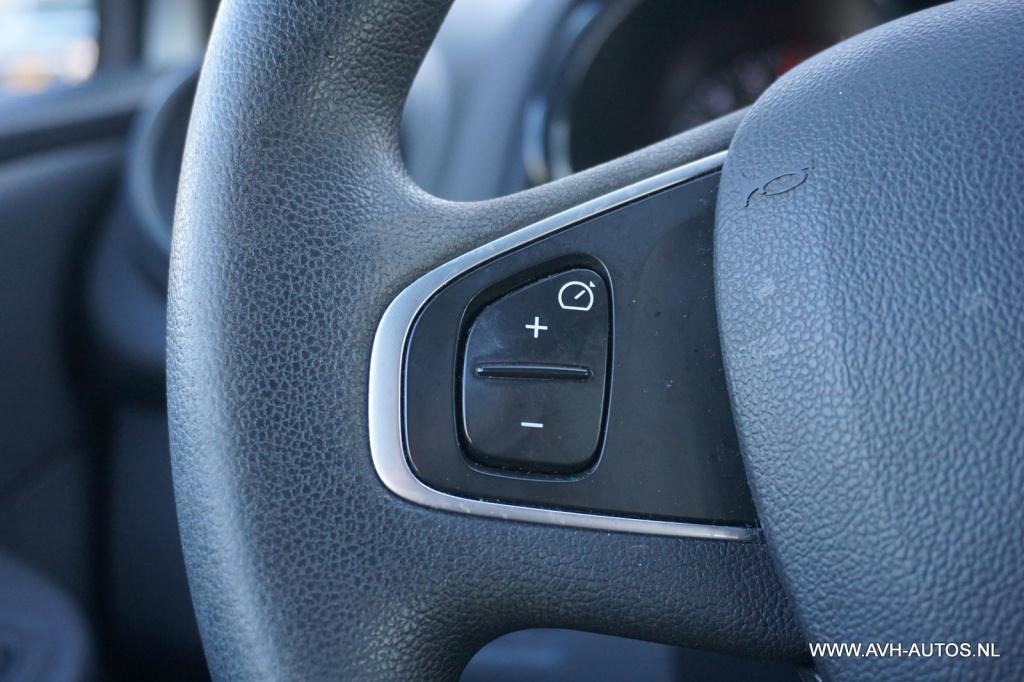 Renault Clio estate 0.9 tce life