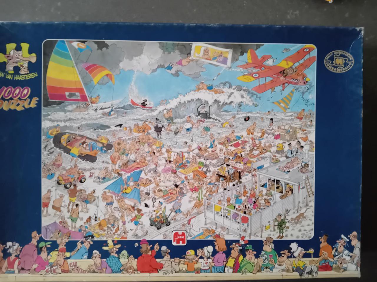 3 Jan van Haasteren puzzels. 1000 stukjes. Samen €25,00.