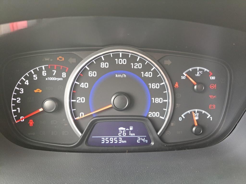 Hyundai I 10 1.0i comfort | navi | cruise control | park sensor achter |