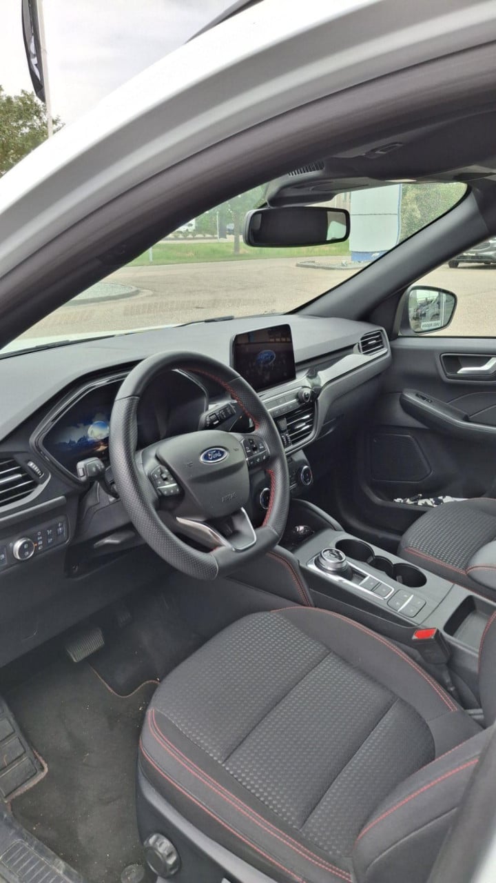 Ford Kuga 2.5 phev st-line aut. | winterpack | navigatie | climate control 