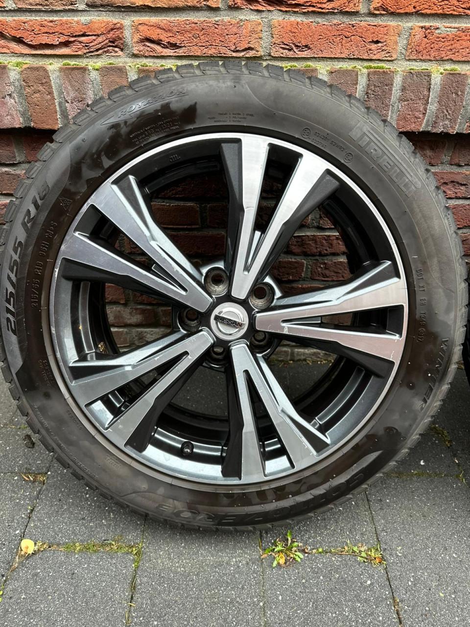Pirelli Sottozero 3 winterset 215/55/R18 Nissan Qashqai