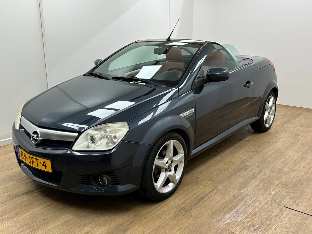 Opel Tigra twintop occasion 1.4-16v temptation | grijs | tweedehands opel t