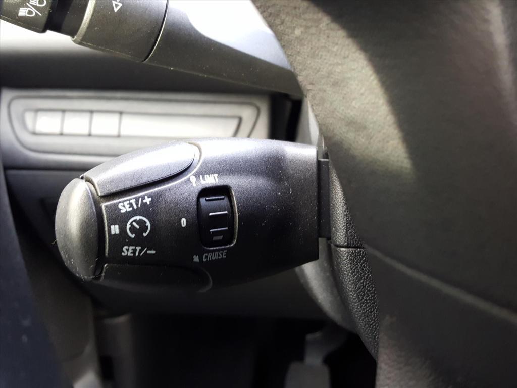 Peugeot 208 envy 1.2 vti 82pk 5d navigatie | cruise & climate control | par