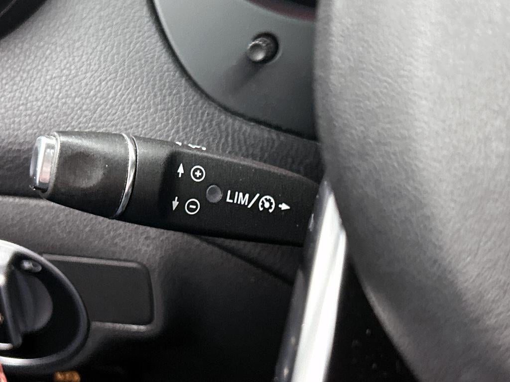 Mercedes-Benz Gla-klasse 180 business solution amg | achteruitrijcamera | t