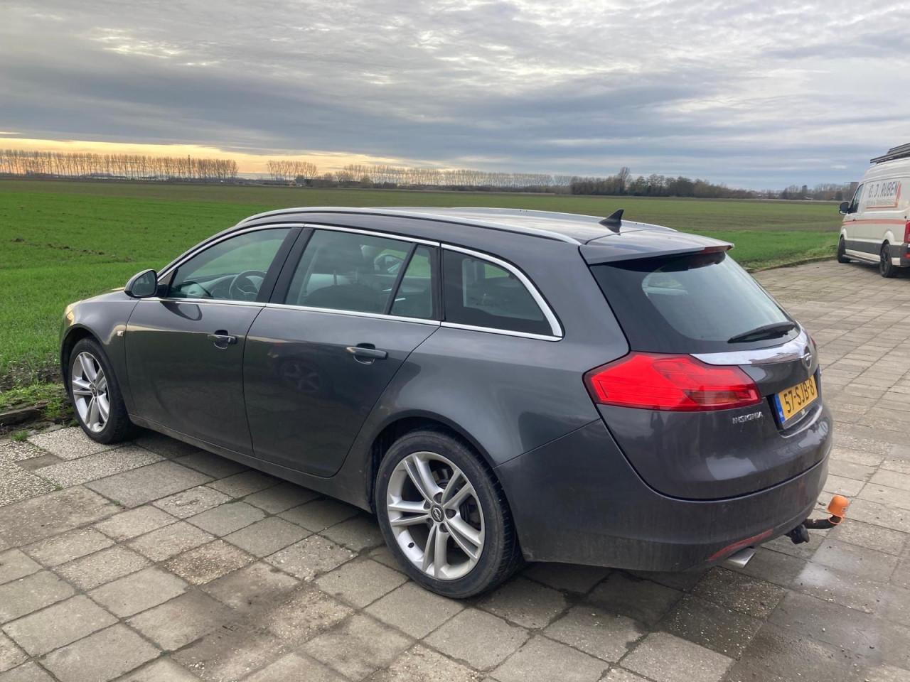 Opel Insignia sport 1600 turbo