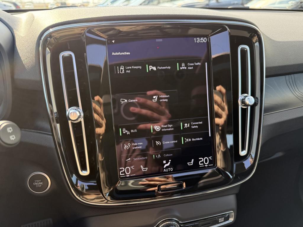 Volvo XC40 t5 262pk recharge ultimate bright| full options !!