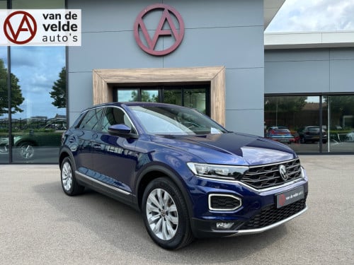 Volkswagen T-roc 1.5 tsi 150pk sport | trekhaak | carplay | led | dode hoek