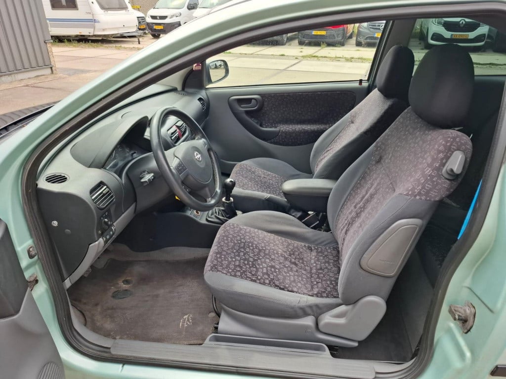 Opel Corsa 1.4-16v elegance | airco | 3-drs | nap | inruilkoopje!