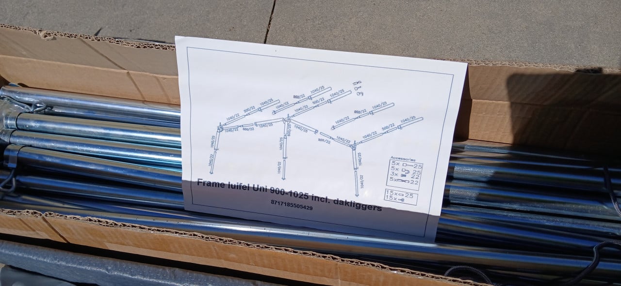 Splinternieuwe Gerjak B&B design 925 voortent met frame