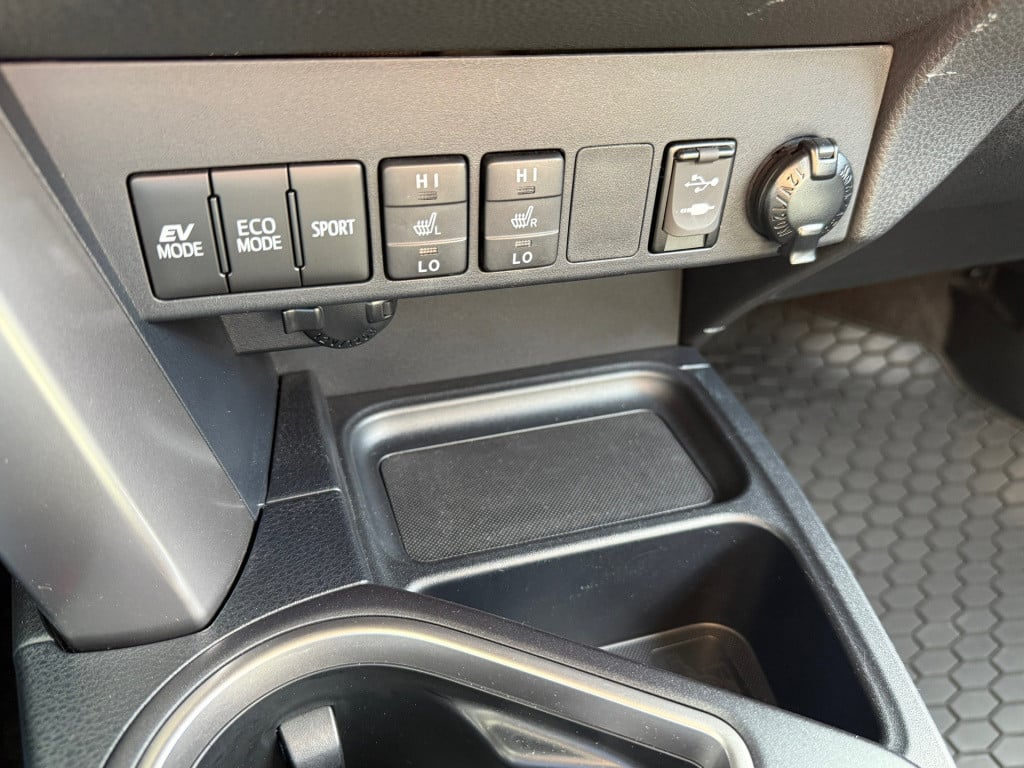 Toyota Rav4 2.5 hybrid executive business