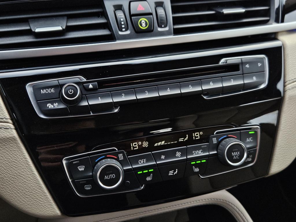 BMW X1 sdrive18i high executive | acc | camera