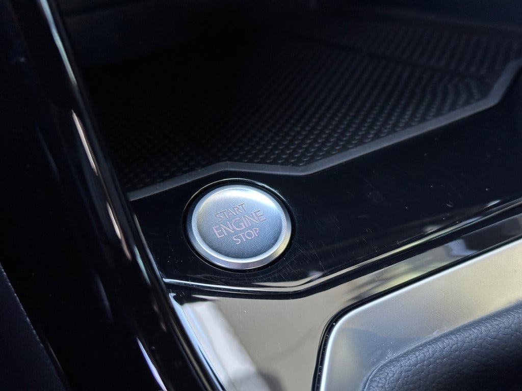 Volkswagen T-roc 1.5 tsi 150pk dsg r-line | camera | keyless | elek. achter