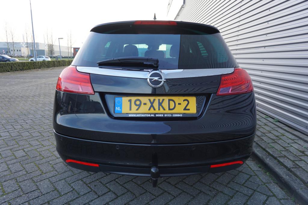 Opel Insignia sports tourer 1.6 t cosmo climate / navi / cruise / leder / p