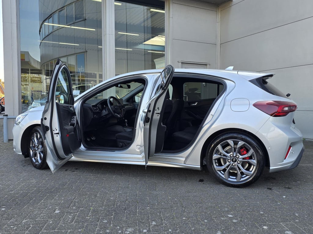 Ford Focus 1.0 ecoboost hybrid st line x mhev garantie t/m 11-02-2029