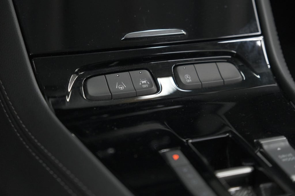 Opel Grandland turbo 130 at8 ultimate | camera | adaptieve cruise control |