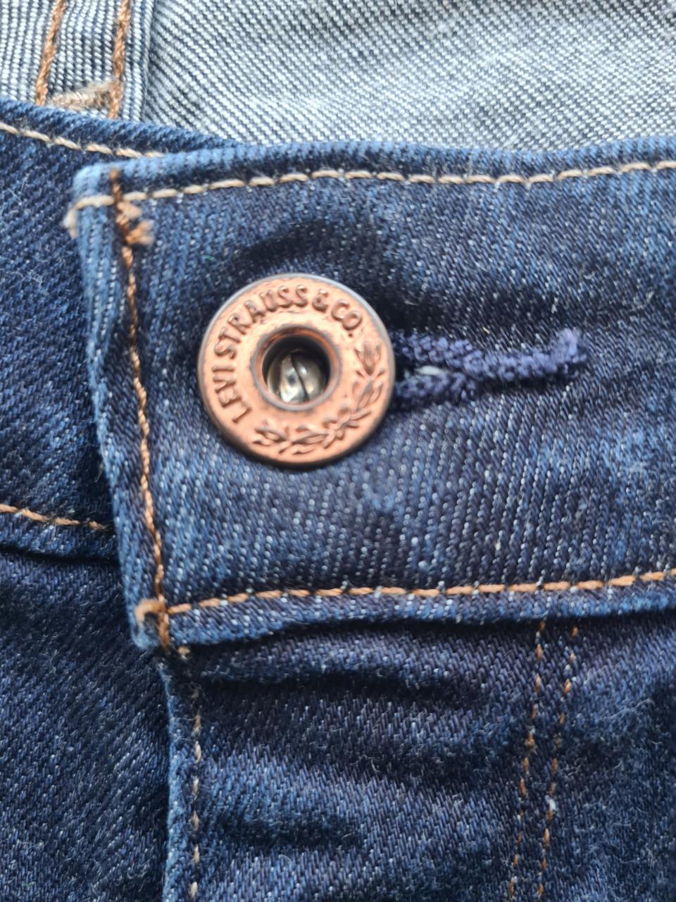 Levis donker blauw W29 / L32( Mt L ) Demi Curve , Mid Rise