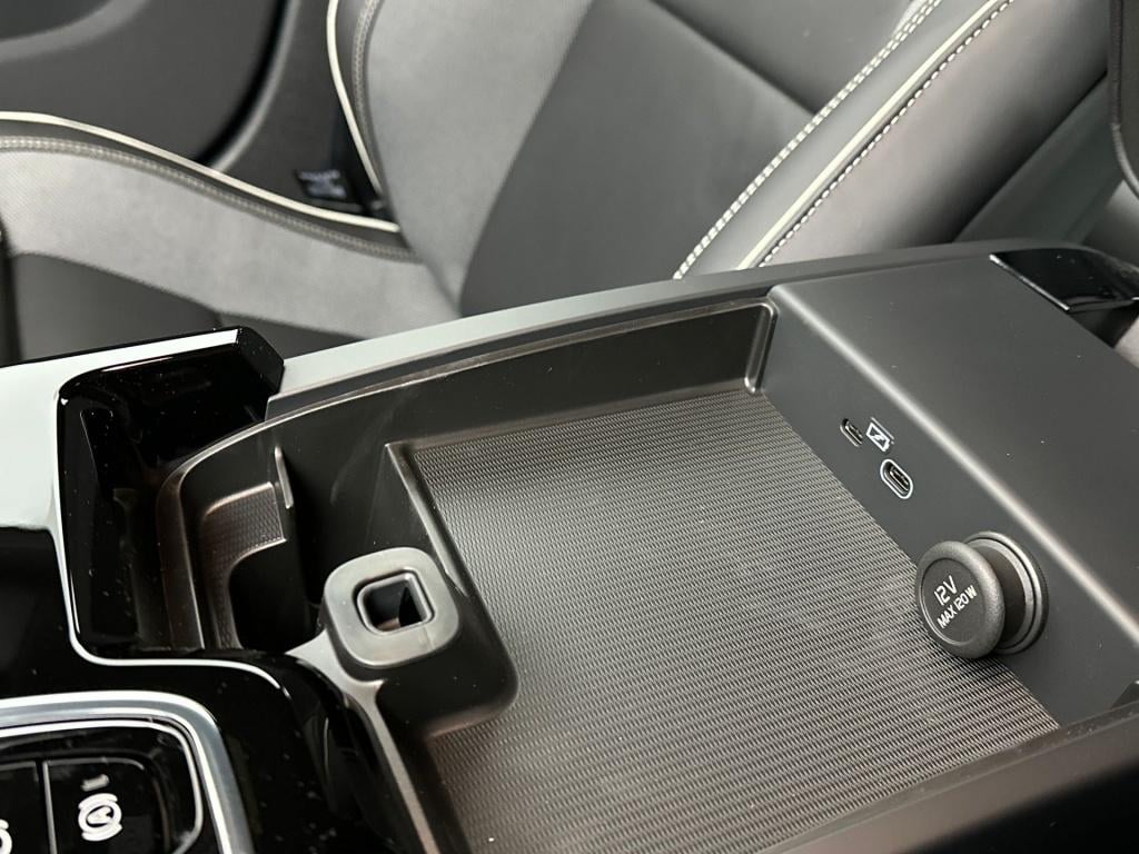 Volvo V60 t8 455pk recharge plus performance| adap.cruise| 360camera