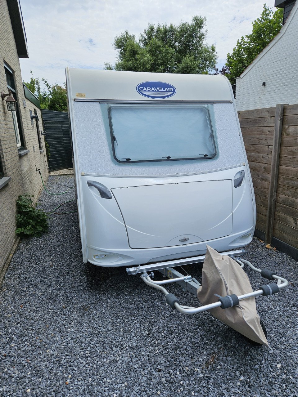 CARAVELAIR ANTARES DE LUXE LICHTGEWICHT CARAVAN MET MOVER!!