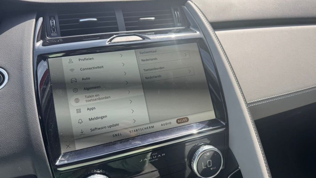 Jaguar E-pace 1.5 p300e awd r-dynamic s