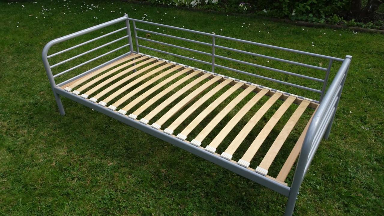 Ledikant metaal 1pers. incl. lattenbodem 90 x 200 cm