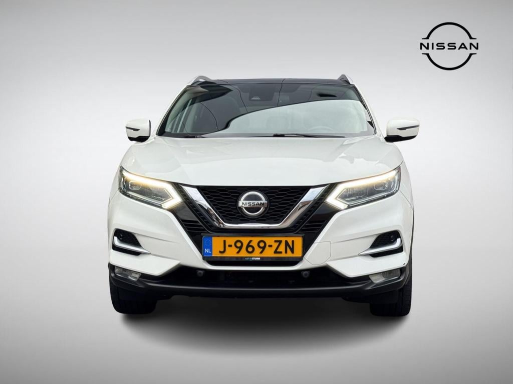 Nissan Qashqai 1.3 dig-t tekna automaat incl. trekhaak!