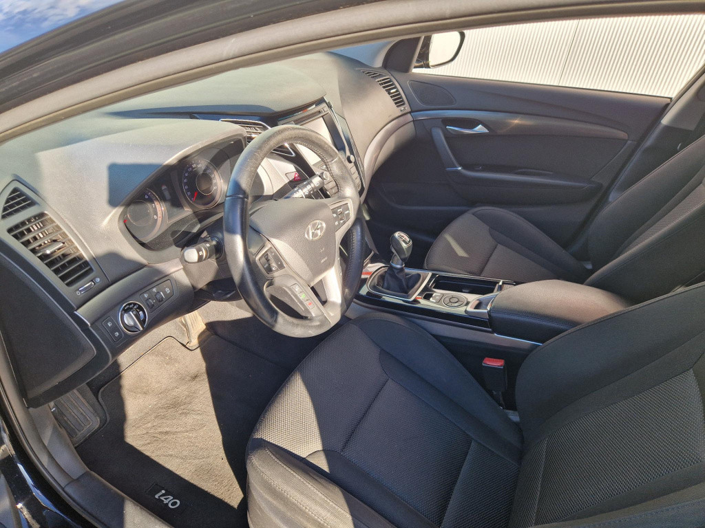 Hyundai I40 wagon 1.6 gdi blue business edition