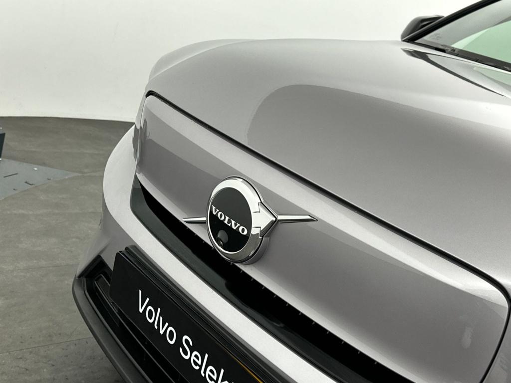 Volvo Ec40 extended range plus dark