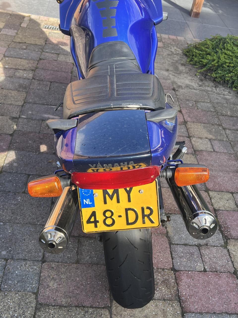 Yamaha XJ900s Diversion